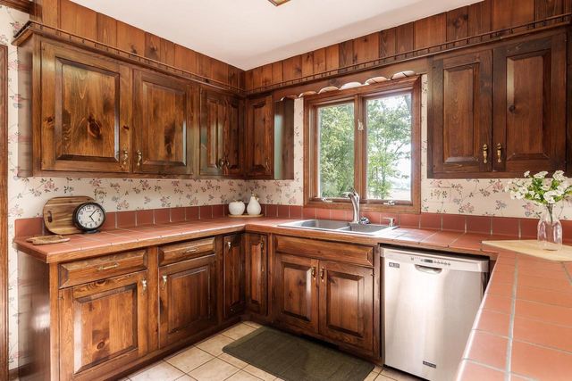 10406 S Walker Road, Beloit, WI 53511
