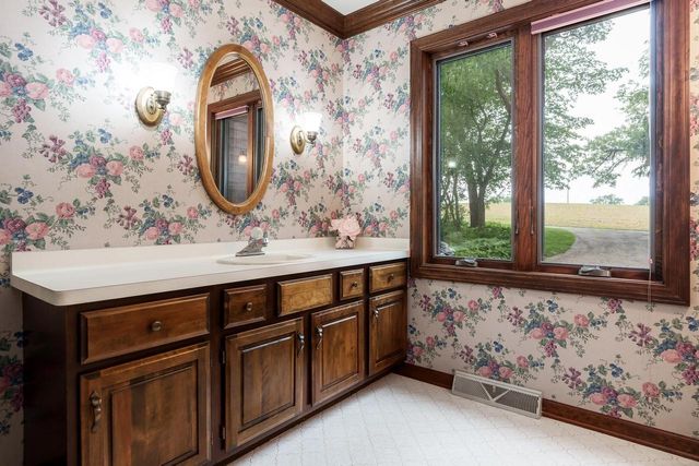 10406 S Walker Road, Beloit, WI 53511