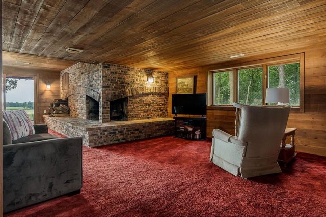 10406 S Walker Road, Beloit, WI 53511