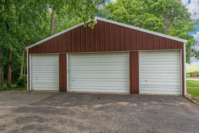 10406 S Walker Road, Beloit, WI 53511