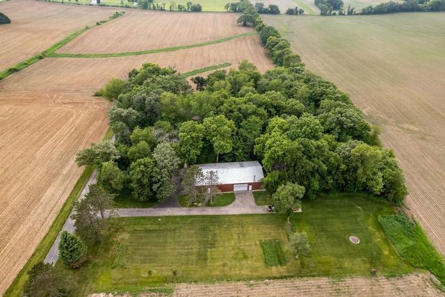 10406 S Walker Road, Beloit, WI 53511