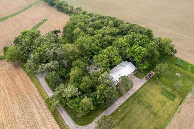 10406 S Walker Road, Beloit, WI 53511