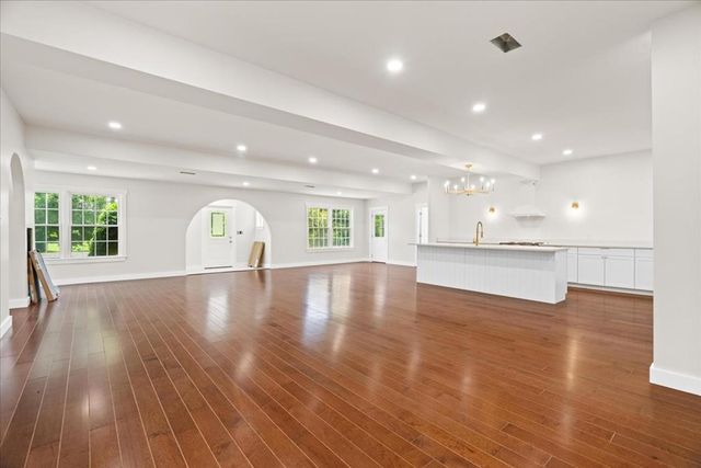 606 Valley Drive, Dalton, GA 30720