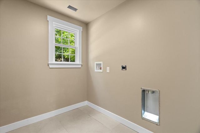 606 Valley Drive, Dalton, GA 30720