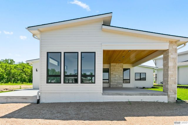 6026 N 280th Circle, Valley, NE 68064