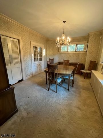 5 Upland Way, Verona Twp., NJ 07044