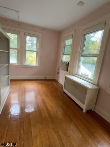 5 Upland Way, Verona Twp., NJ 07044