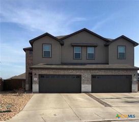 562 Creekside Forest, New Braunfels, TX 78130