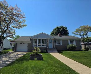 25 Rotary Drive, Johnston, RI 02919