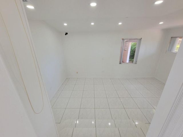 2980 SW 68th Avenue, Miami, FL 33155