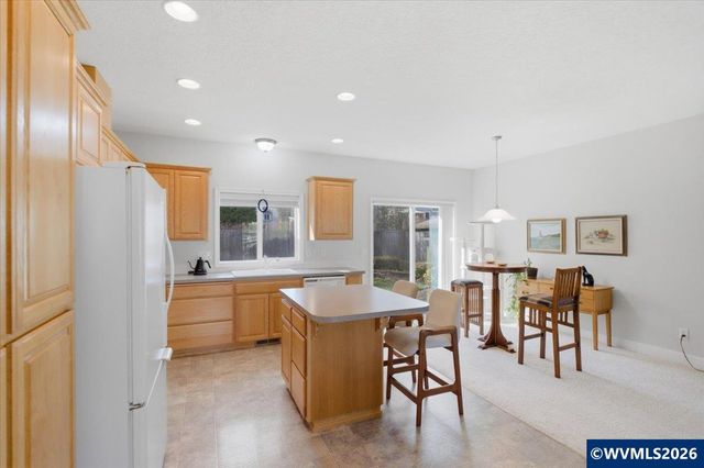 2066 NW Violet Av, Albany, OR 97321