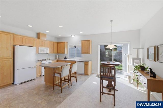 2066 NW Violet Av, Albany, OR 97321