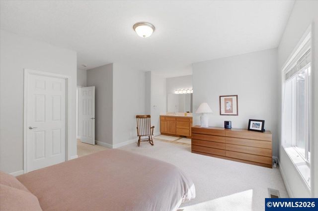 2066 NW Violet Av, Albany, OR 97321