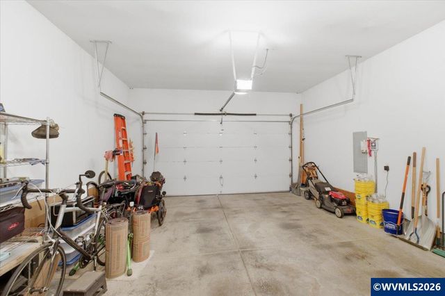 2066 NW Violet Av, Albany, OR 97321