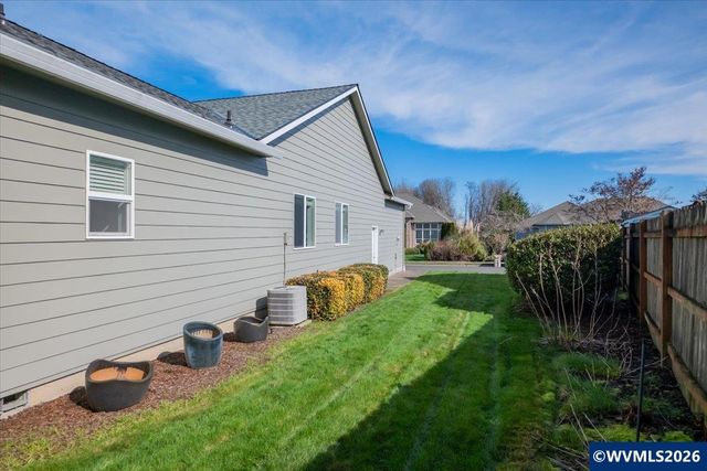 2066 NW Violet Av, Albany, OR 97321