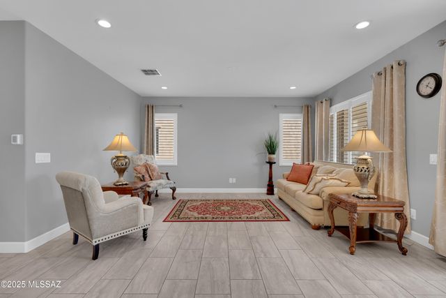 1496 E BLUE GRANITE DRIVE Drive, Green Valley, AZ 85614