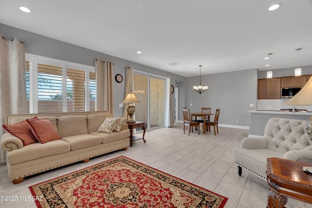 1496 E BLUE GRANITE DRIVE Drive, Green Valley, AZ 85614