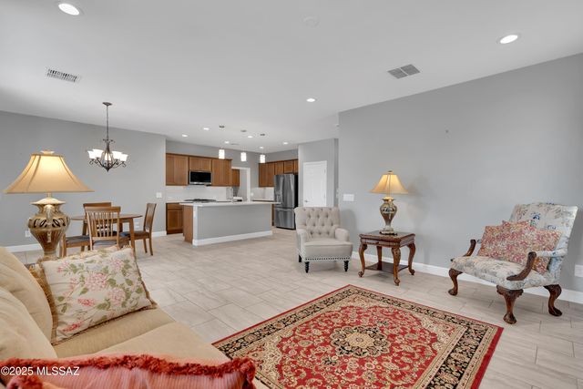 1496 E BLUE GRANITE DRIVE Drive, Green Valley, AZ 85614