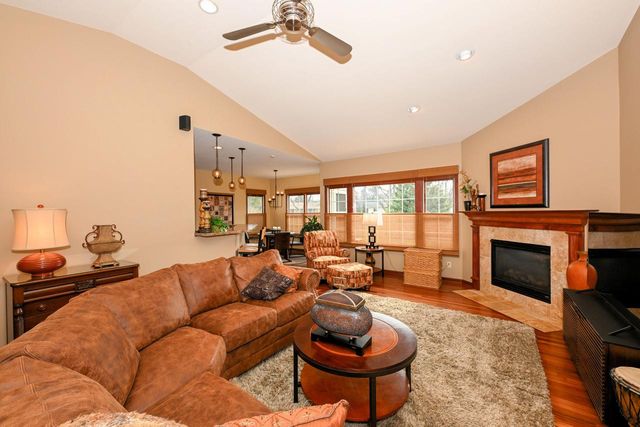 6305 Cedarhedge DRIVE, Mount Pleasant, WI 53406