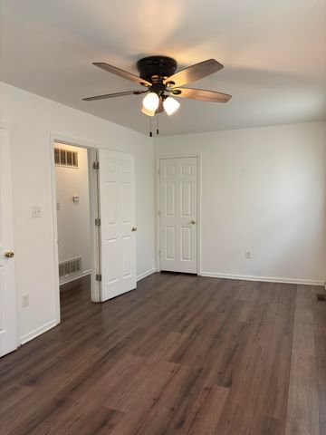 2221 Garfield Street, Gary, IN 46404