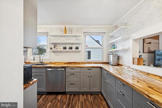 508 5TH AVE, Barrington, NJ 08007