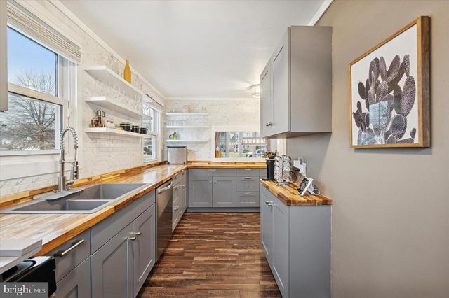 508 5TH AVE, Barrington, NJ 08007