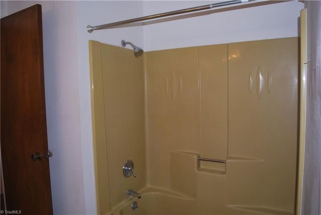 3245 Arnold Road, Hamptonville, NC 27020