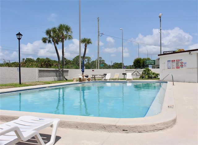 9101 TUDOR DRIVE F206, Tampa, FL 33615