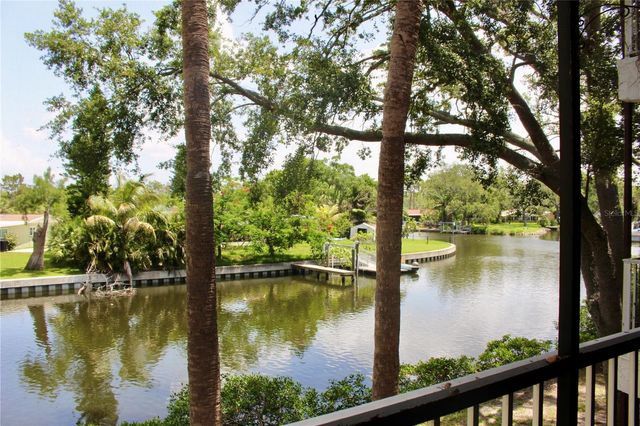 9101 TUDOR DRIVE F206, Tampa, FL 33615