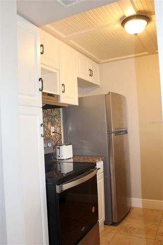 9101 TUDOR DRIVE F206, Tampa, FL 33615