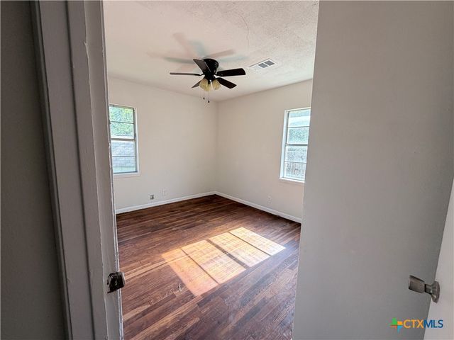 3203 Lake Travis Avenue, Killeen, TX 76543