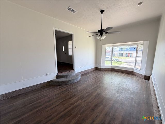 3203 Lake Travis Avenue, Killeen, TX 76543