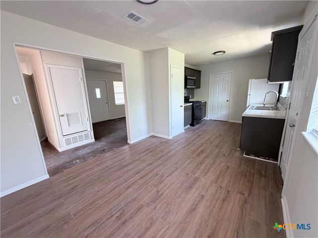 3203 Lake Travis Avenue, Killeen, TX 76543