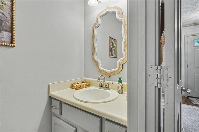 777 Saybrook Circle NW, Lilburn, GA 30047