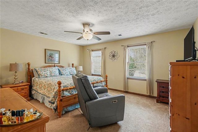 777 Saybrook Circle NW, Lilburn, GA 30047