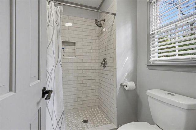 777 Saybrook Circle NW, Lilburn, GA 30047