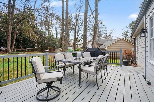 777 Saybrook Circle NW, Lilburn, GA 30047