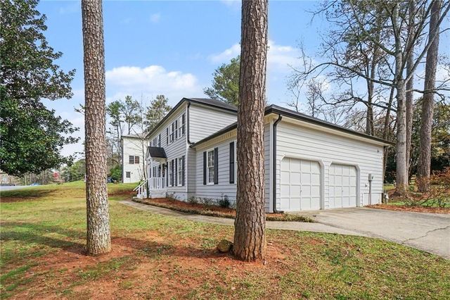 777 Saybrook Circle NW, Lilburn, GA 30047