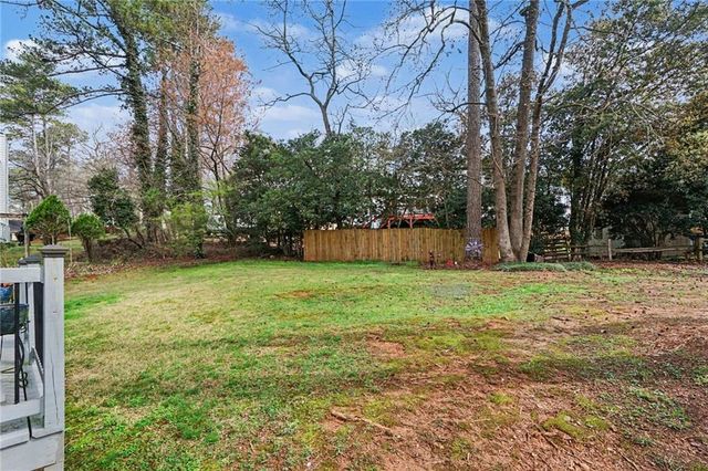 777 Saybrook Circle NW, Lilburn, GA 30047