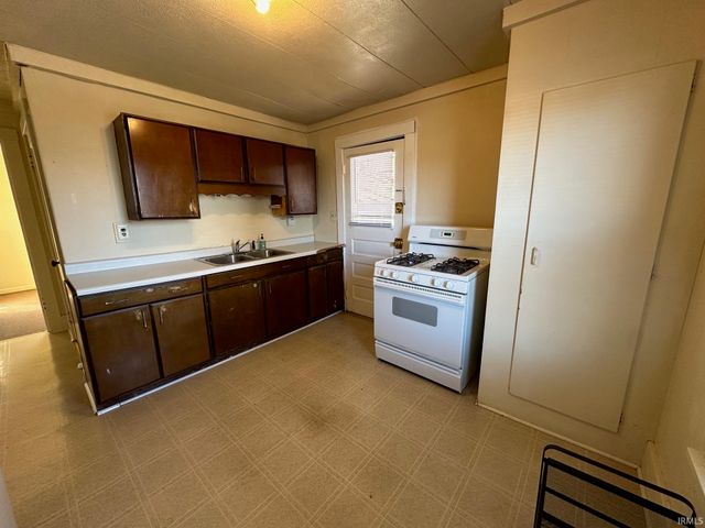 1100 E Monroe St, Goshen, IN 46528