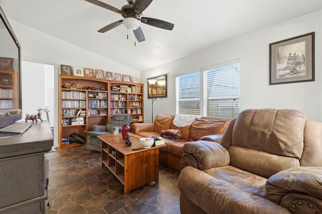 314 N Albert Avenue 1, Exeter, CA 93221