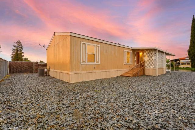 314 N Albert Avenue 1, Exeter, CA 93221