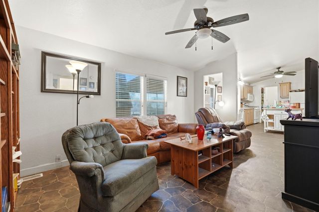 314 N Albert Avenue 1, Exeter, CA 93221