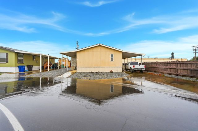 314 N Albert Avenue 1, Exeter, CA 93221