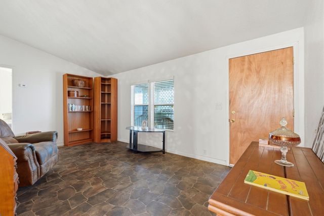 314 N Albert Avenue 1, Exeter, CA 93221