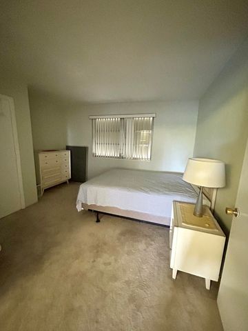 2175 NE 56th Street 209, Fort Lauderdale, FL 33308