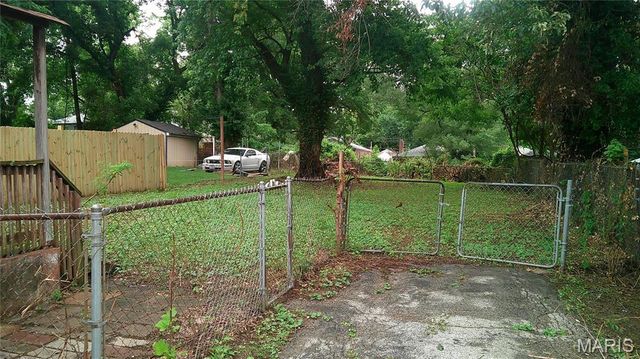 7069 Idlewild Avenue, Jennings, MO 63136