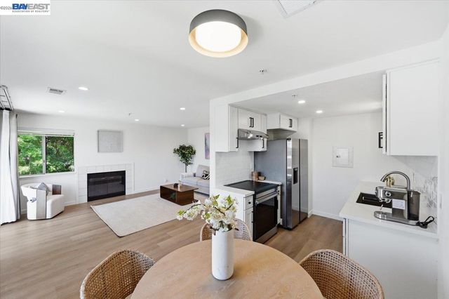 25164 COPA DEL ORO DR 201, Hayward, CA 94545