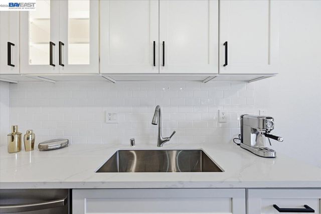 25164 COPA DEL ORO DR 201, Hayward, CA 94545