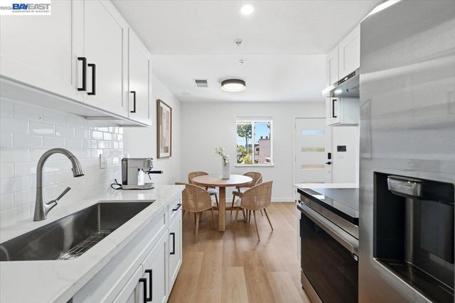 25164 COPA DEL ORO DR 201, Hayward, CA 94545